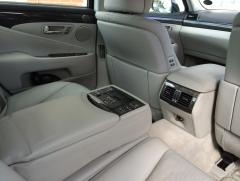 Rear seat controls